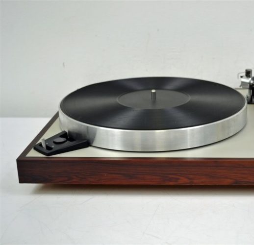 Luxman PD264 direct-drive turntable
